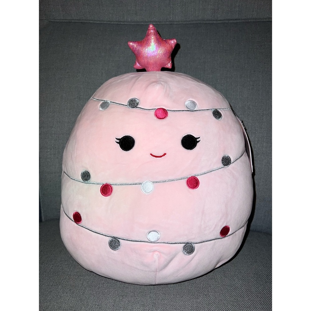 (LAST ONE) BNWT 12” Garnet Pink Christmas Tree Squishmallow 💗🎄